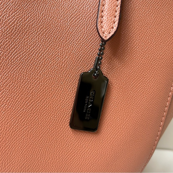 Coach Large Structured Pebble Tote w/Padded Tablet Compartment Excellent Cond. - Picture 5 of 16